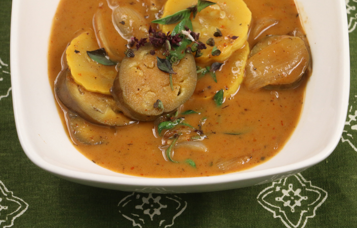 Yellow Squash Red Curry by Early Morning Farm CSA