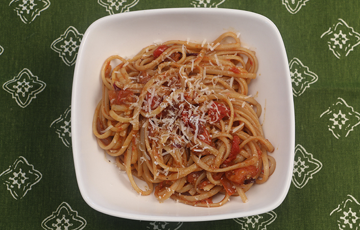 Tomato Bacon Pasta