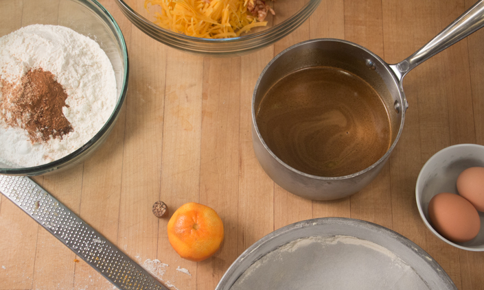 Gingerbread Cake with Butternut Squash & Apples